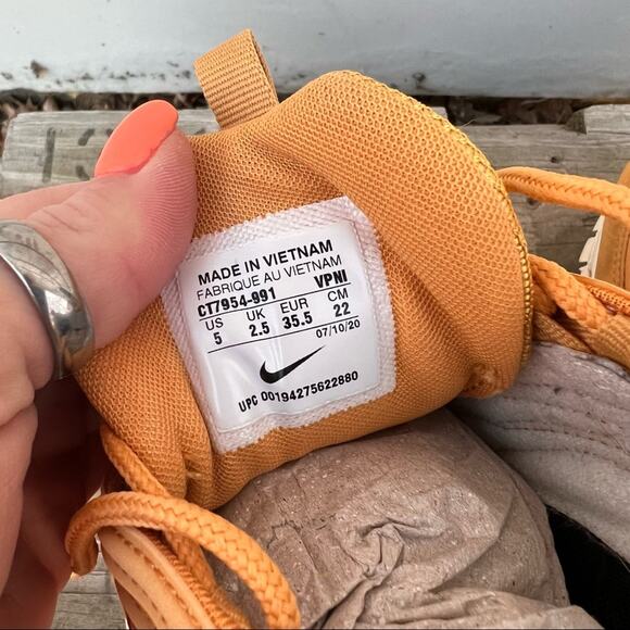 Nike Air Max 97 orange sneakers CT7954-991 Size 5 - Picture 4 of 8